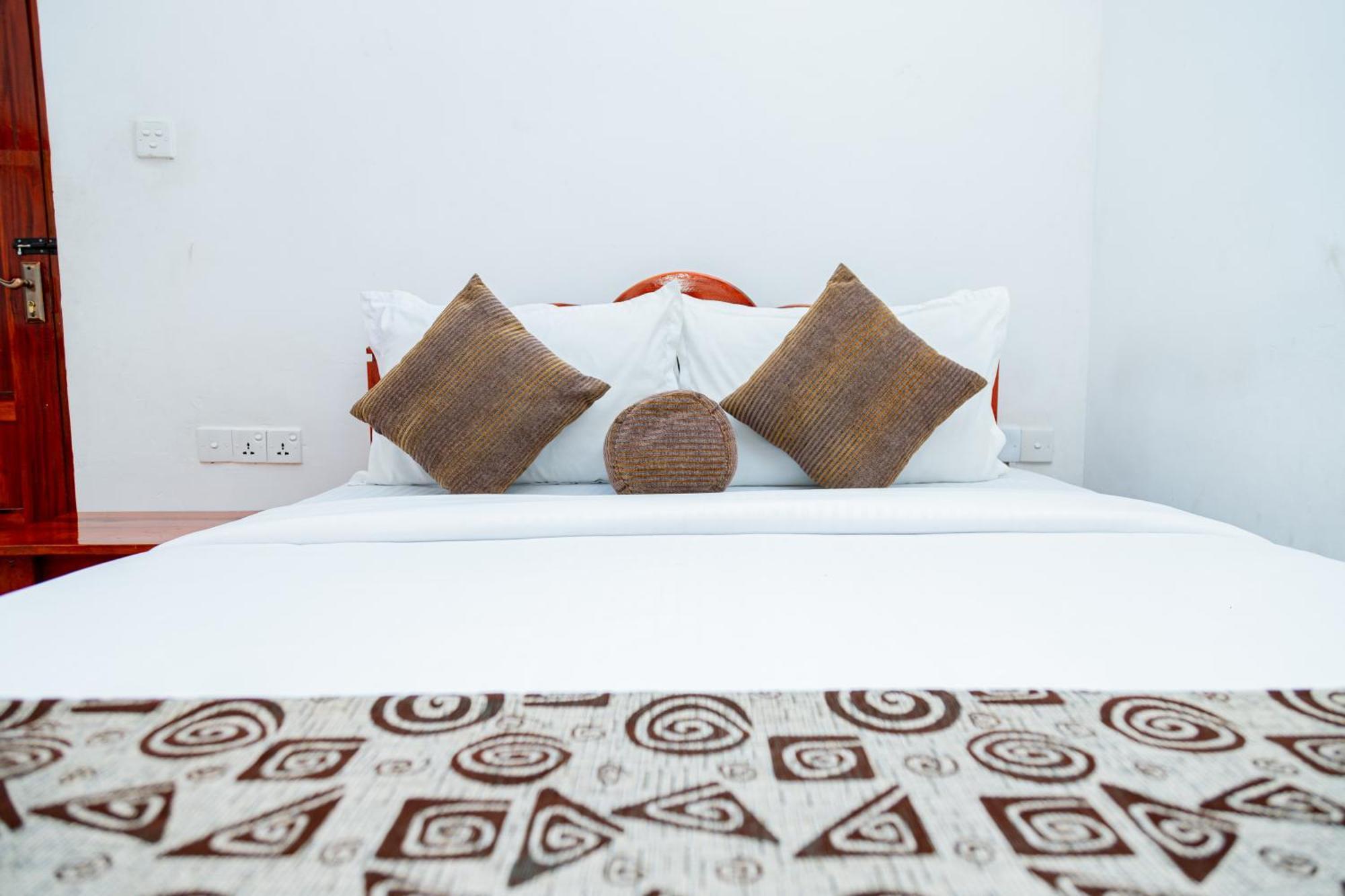 Hotel Golden View Guest Ella Habitación foto